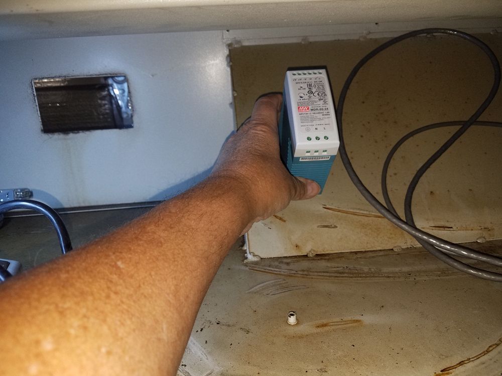 Power_Supply_Location